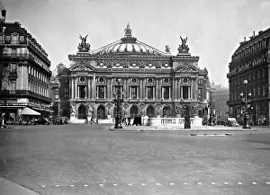 Garnier: Opera Garnier on the Place de l'Opera, 1939