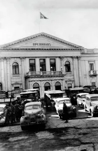 Kharkiv: Opera house in Kharkov, May 1942