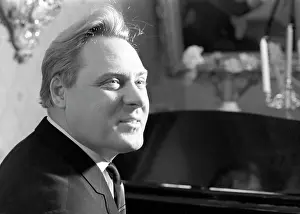 Kassin: Opera singer Alexander Ognivtsev, 1955