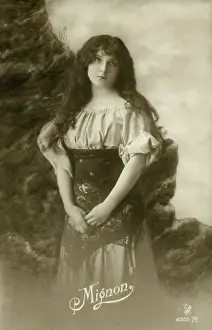 Meister: Opera singer as Mignon