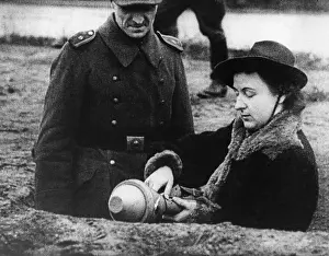 Operate: Operation of a Panzerfaust, 1940s