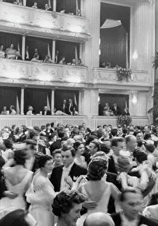 Openings: Opernball 1956