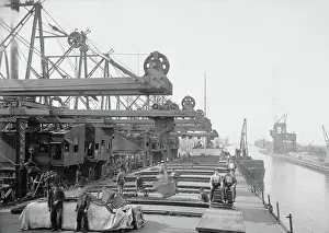 Conveying: Ore - Industry - Occupations - Shipping