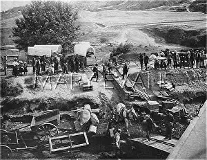 Schooners: Oregon settlers after a river crossing 1905