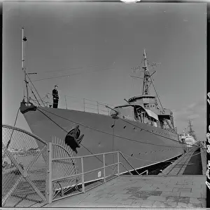 Squall: ORP Burza - Wicher-class destroyer of the Polish