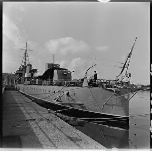 Squall: ORP Burza - Wicher-class destroyer of the Polish