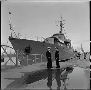 Squall: ORP Burza - Wicher-class destroyer of the Polish