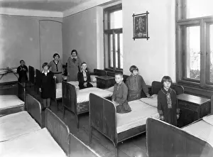 Detsky: Orphans in orphanage in Prague, 1931
