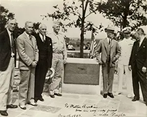 Flyers: Orville Wright (third from right) at the memorial
