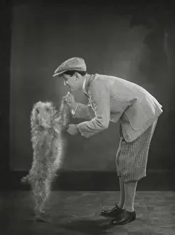 Knickers: Oskar Karlweis, 1928