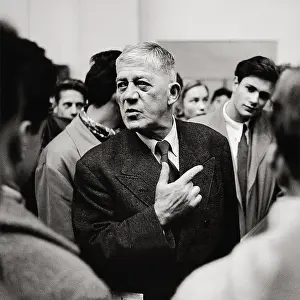 Kokoschka: Oskar Kokoschka at the opening of his exhibition