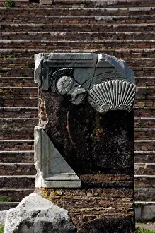 Lazio: Ostia Antica. Capitolium. Altar