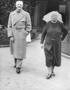 Mosley: Oswald Mosley with a bandage round his head