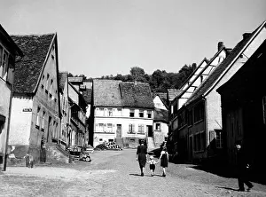 Streetlife: Otterberg, 1943