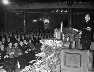 Lectern: Otto Dietrich in the New Assembly Hall of the