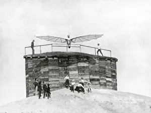 Hovel: Otto Lilienthal jumping