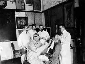 Ottokar: Ottokar von Chiari with his assistants