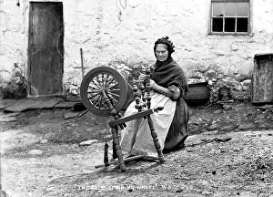 Ould: The Ould Spinning Wheel