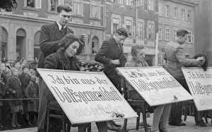 Shaved: Outcasts, 1933-1945