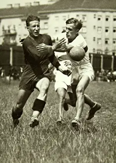Handball: Outdoor handball match - The fight for the