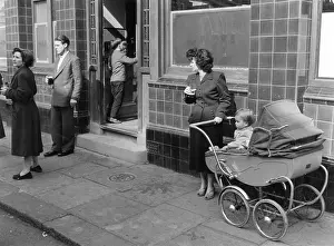 Perambulator: Outside North Kensington pub