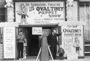 OVALTINEY PUPPETS