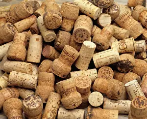 Corks: Overall Pattern of Champagne and Wine Corks