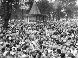 Bathes: Overcrowded bath Gansehaufel