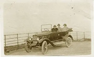 Overland: Overland Vintage Car