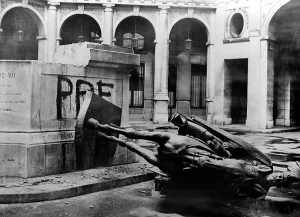 Vandalism: An overturned equestrian statue of Edward VII in Paris, 1942