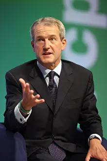 Sitzen: Owen Paterson MP