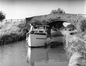 Claydon: OXFORD CANAL MOTOR BOAT