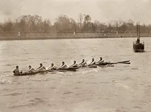 Practising: Oxford practising for the Boat Race