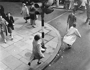 OXFORD STR PEDESTRIANS