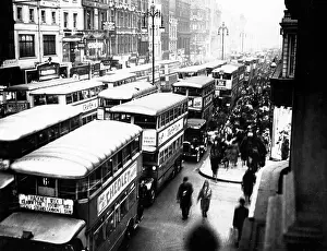 Town & Country Planning: OXFORD STREET TRAFFIC