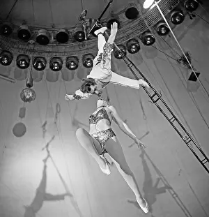 Trapeze: P. Cherny and S. Razumova, 1959