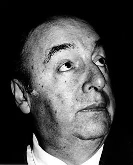 Mimik: Pablo Neruda