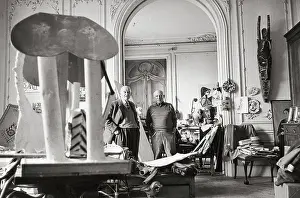 Californie: Pablo Picasso with Daniel-Henry Kahnweiler