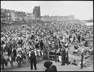 Dreamland: PACKED MARGATE BEACH