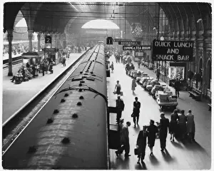 Boarding: PADDINGTON PASSENGERS