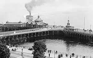 Dunoon: Paddle steamer arriving at Dunoon Pier