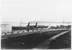 Fleetwood: Paddle steamer leaving Fleetwood