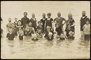 Cheerfully: Paddlers Posing