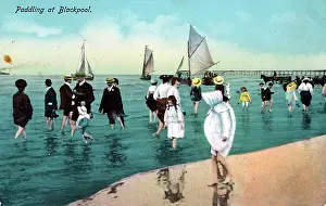 Paddling: Paddling, Blackpool, Lancashire