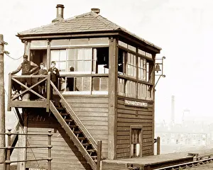 Padiham: Padiham West railway signal box