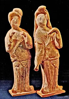 Neckline: Painted Dancers