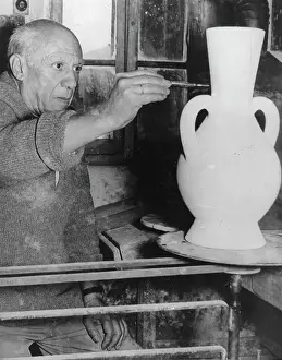 Vallauris: Painter Pablo Picasso in the studio