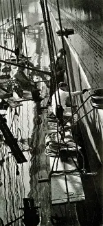 Tons: Painting the hull of RMS Queen Mary