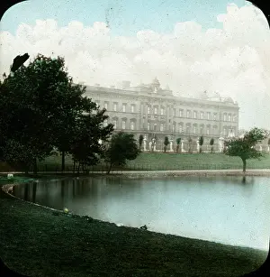 Colonade: Palace