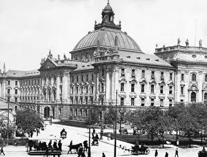 Judicial: The Palace of Justice in Munich